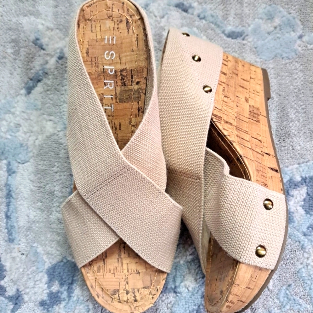 Esprit Wedges
